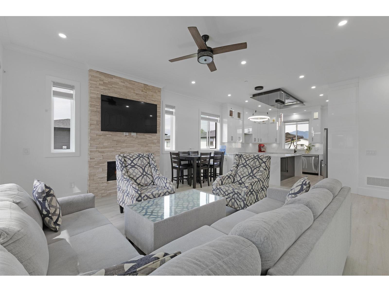 32711 Egglestone Avenue, Mission, British Columbia  V4S 0E6 - Photo 7 - R3114531