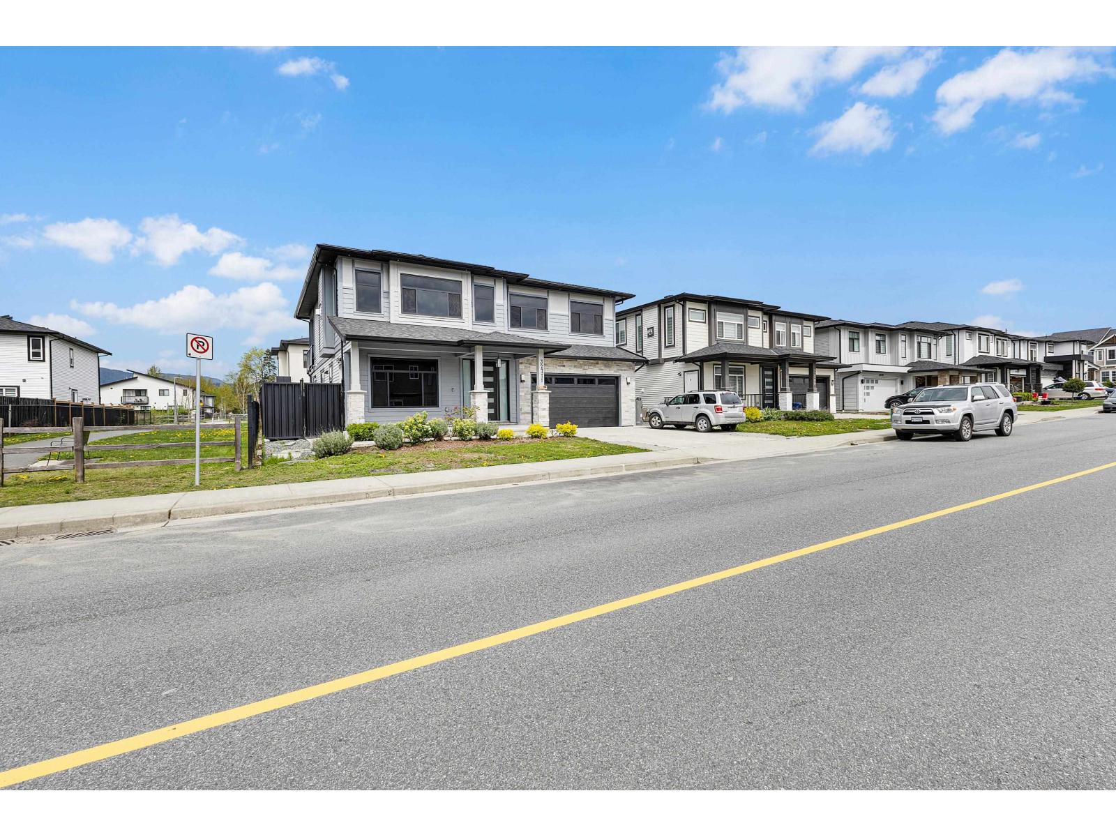 32711 Egglestone Avenue, Mission, British Columbia  V4S 0E6 - Photo 2 - R3114531