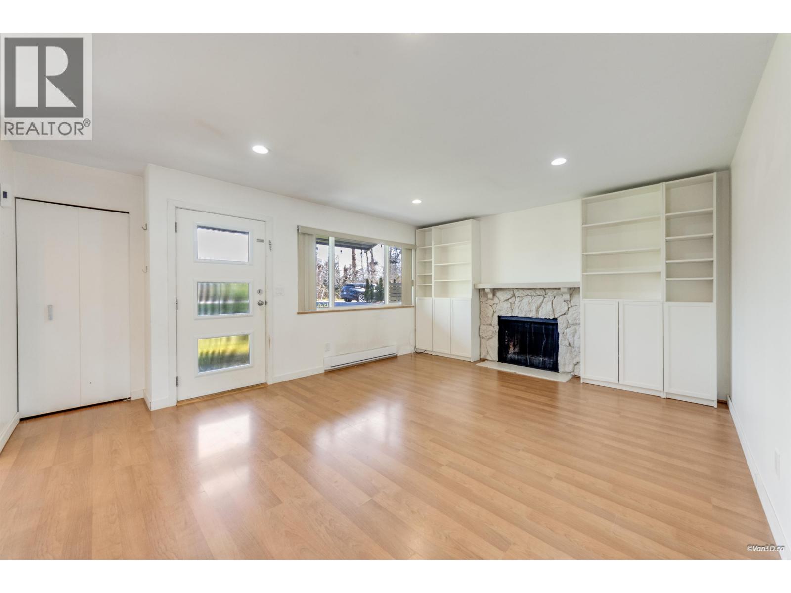 2974 Fleming Avenue, Coquitlam, British Columbia  V3C 4S3 - Photo 7 - R3107562