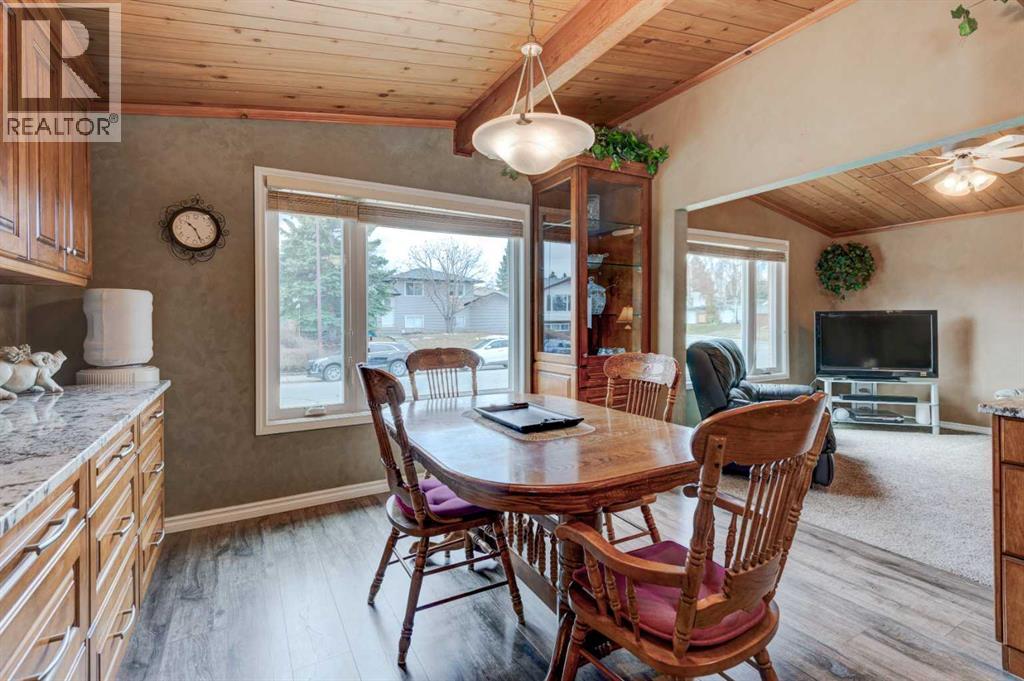 1032 Cantabrian Drive Sw, Calgary, Alberta  T2W 1L7 - Photo 7 - A2301520