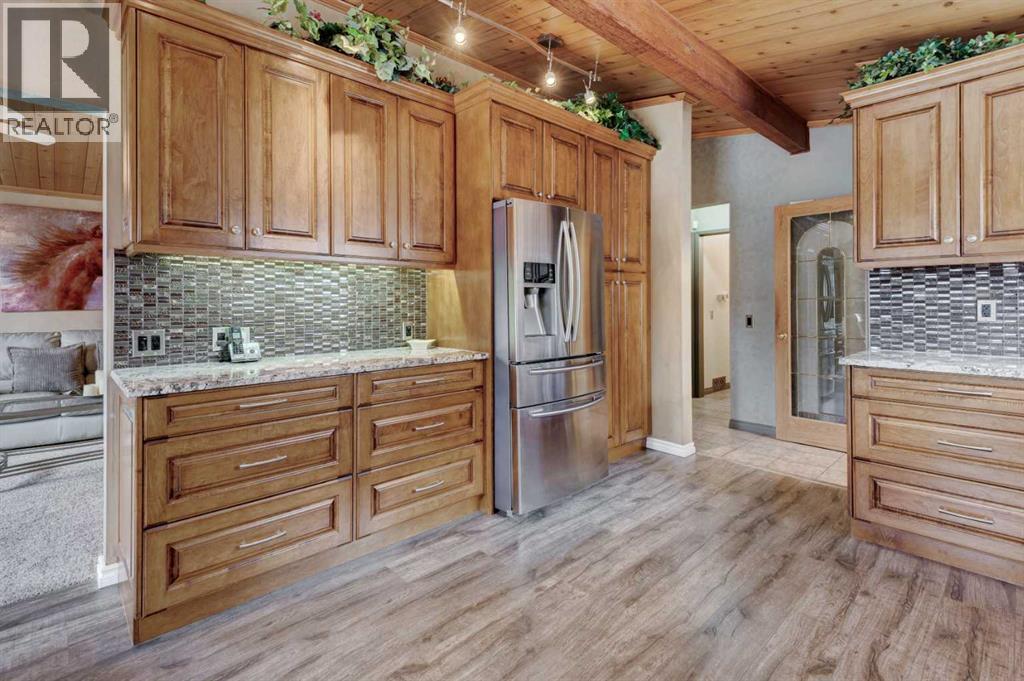 1032 Cantabrian Drive Sw, Calgary, Alberta  T2W 1L7 - Photo 8 - A2301520