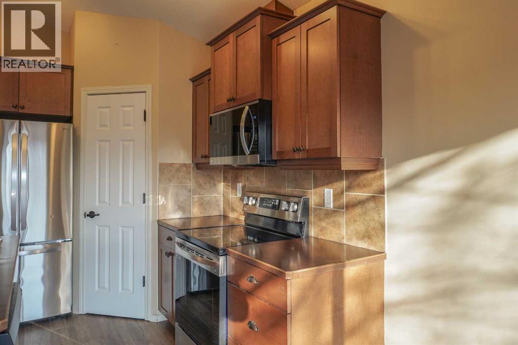 721 Silkstone Close W, Lethbridge, Alberta  T1J 4B9 - Photo 8 - A2297434