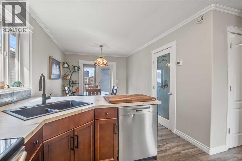 44 White Avenue, Red Deer, Alberta  T4N 7E5 - Photo 5 - A2296729