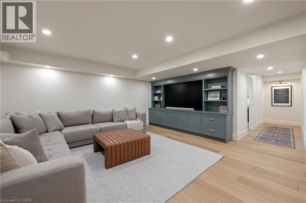 53 Redfern Avenue Unit# 2, Hamilton, Ontario  L9C 0E2 - Photo 29 - 40823407