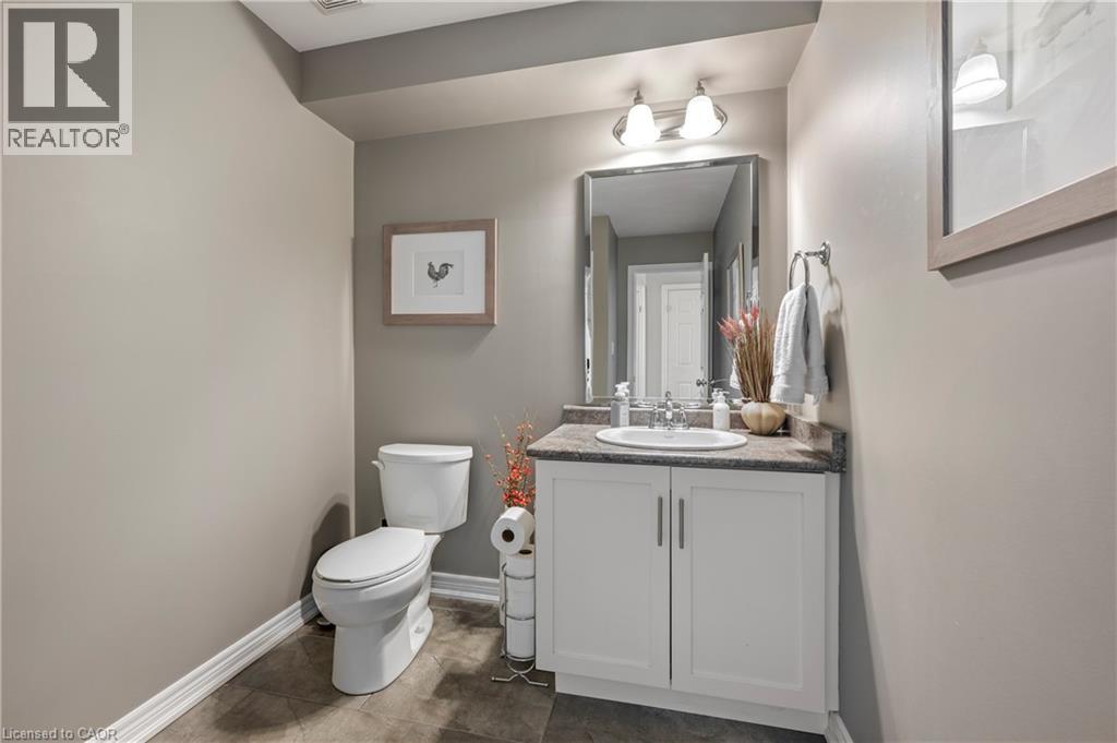 53 Redfern Avenue Unit# 2, Hamilton, Ontario  L9C 0E2 - Photo 7 - 40823407