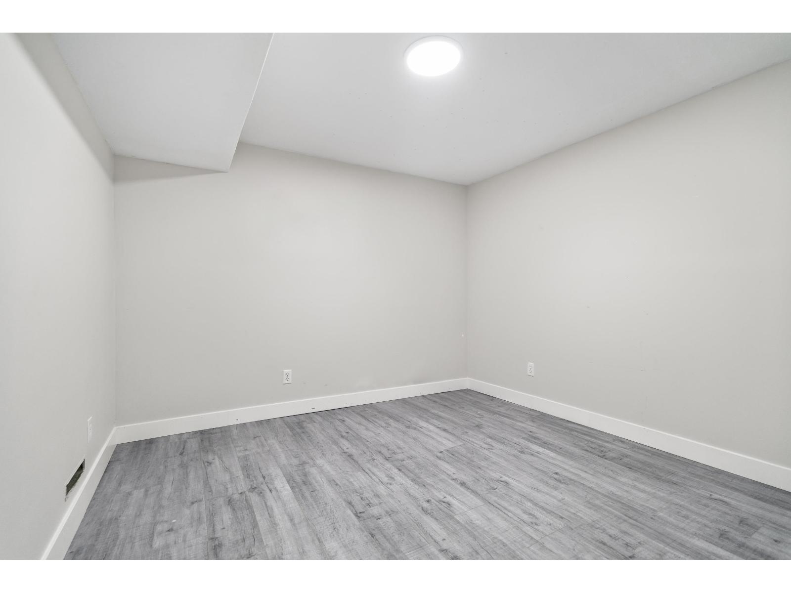 16235 28 Avenue, White Rock, British Columbia  V3Z 0E4 - Photo 23 - R3114844