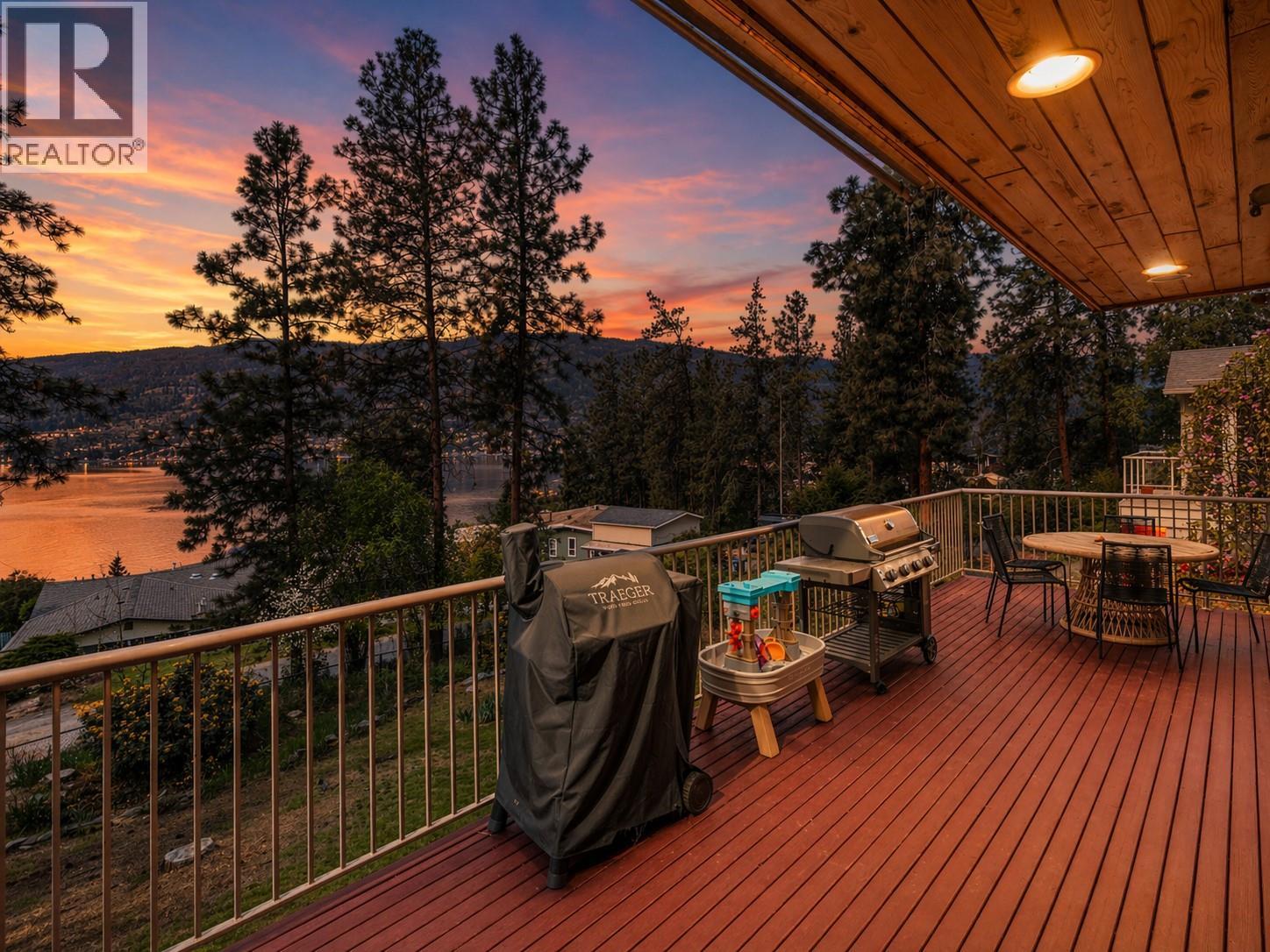 2020 Bennett Road, Kelowna, British Columbia  V1V 2C1 - Photo 7 - 10384305