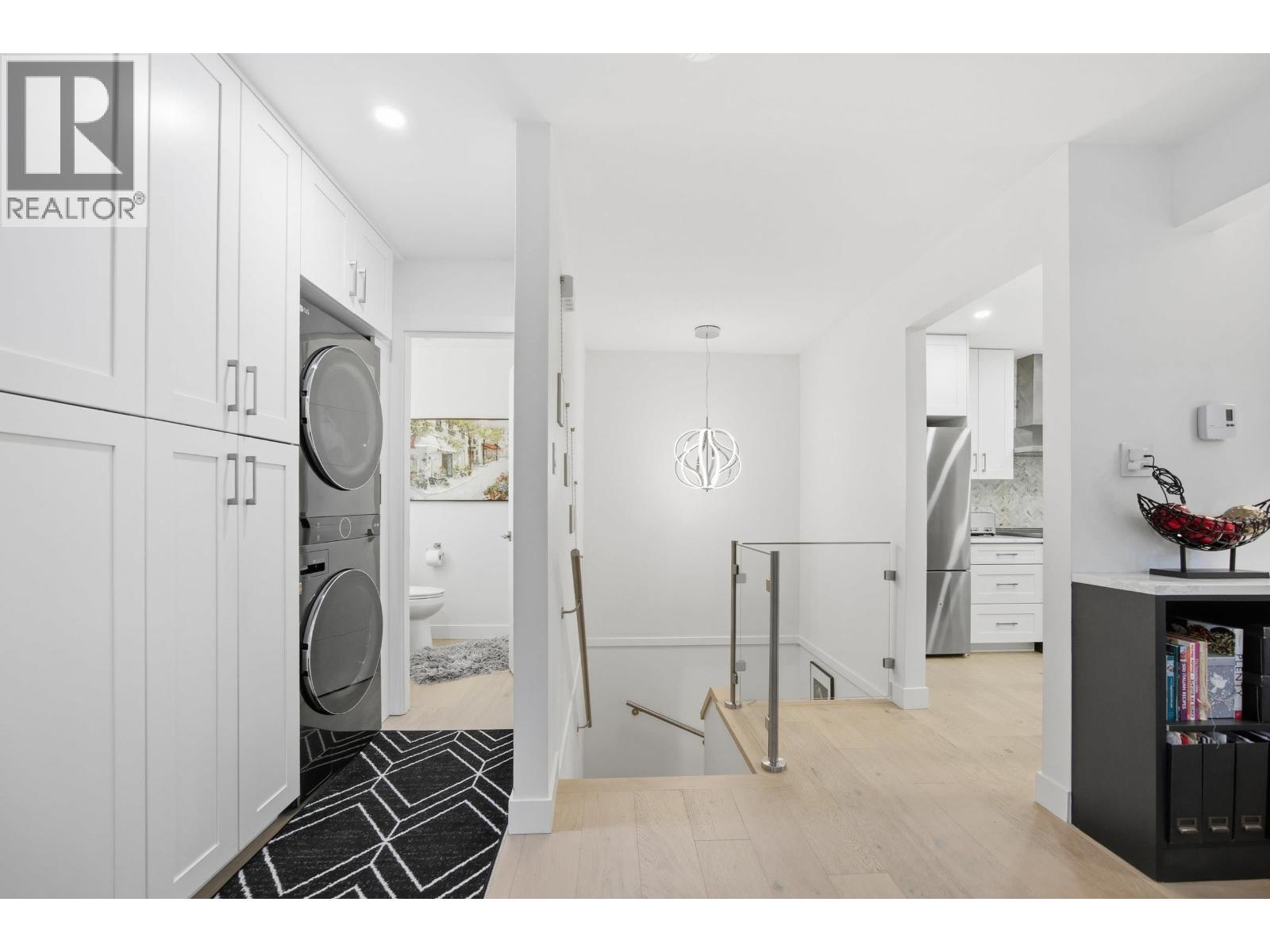 1326 W 7th Avenue, Vancouver, British Columbia  V6H 3W5 - Photo 3 - R3110922