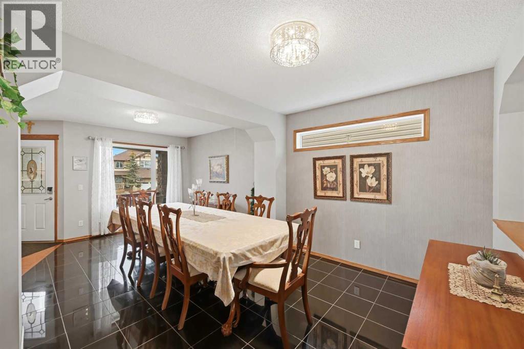 127 Kincora Heights Nw, Calgary, Alberta  T3R 1N9 - Photo 7 - A2302458