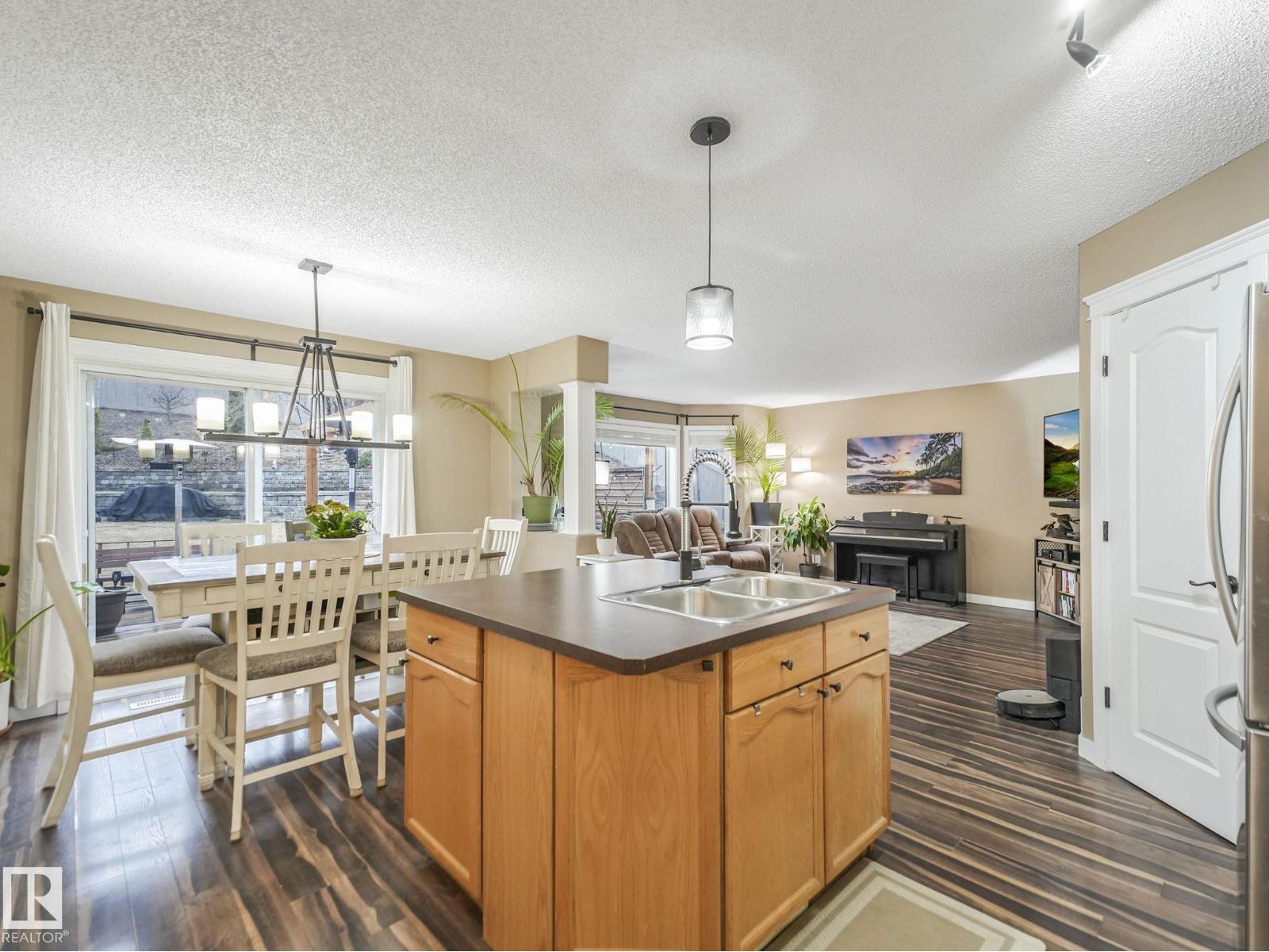 224 Hyndman Cr Nw, Edmonton, Alberta  T5A 5H9 - Photo 12 - E4483907