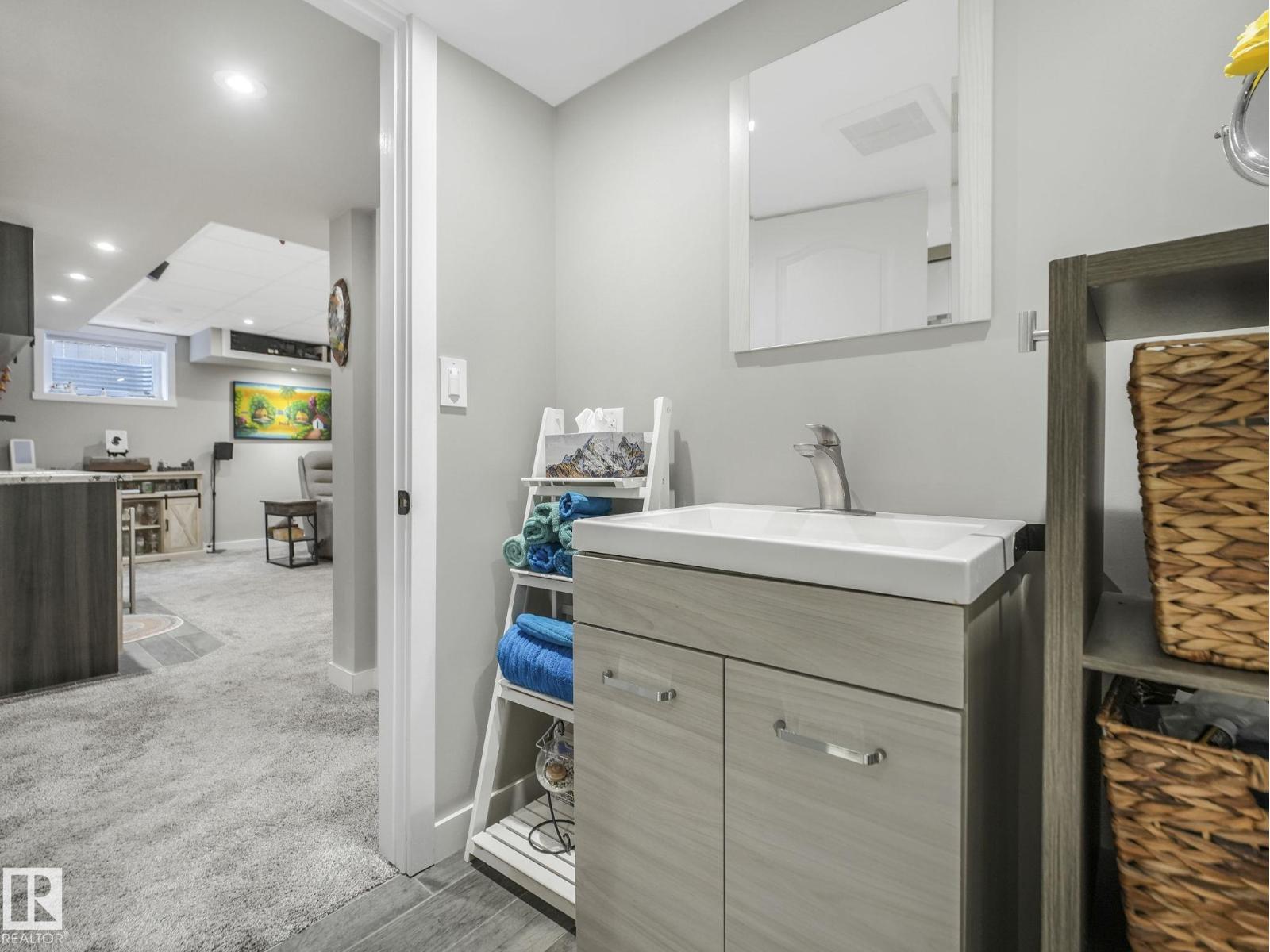 224 Hyndman Cr Nw, Edmonton, Alberta  T5A 5H9 - Photo 42 - E4483907