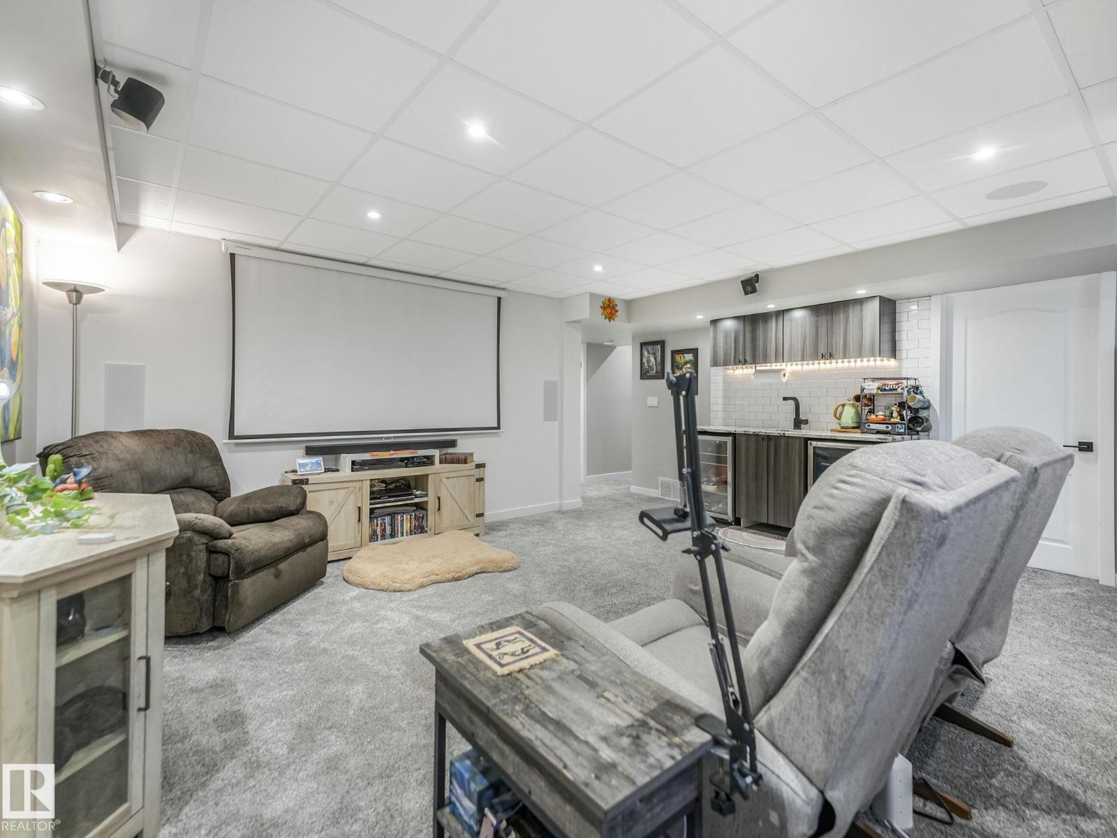 224 Hyndman Cr Nw, Edmonton, Alberta  T5A 5H9 - Photo 48 - E4483907