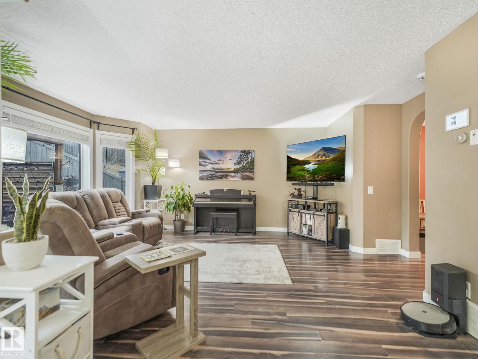 224 Hyndman Cr Nw, Edmonton, Alberta  T5A 5H9 - Photo 8 - E4483907