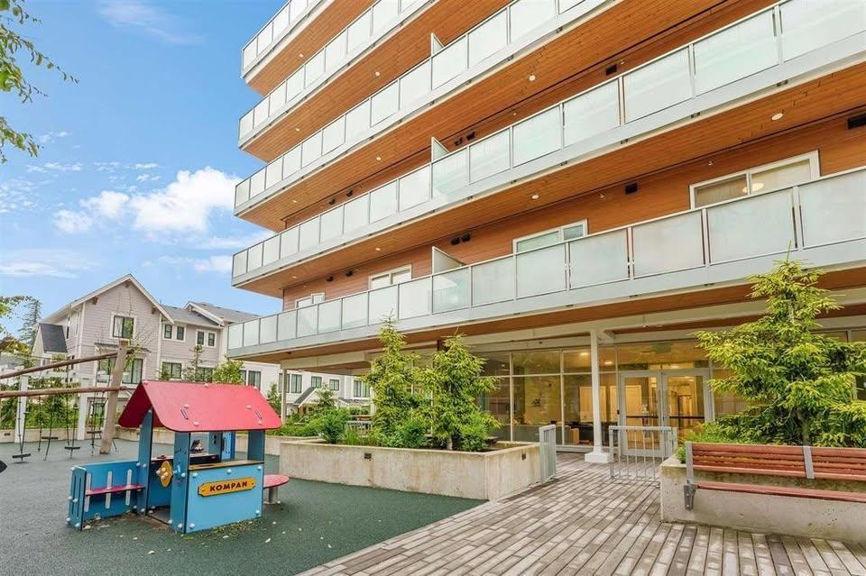 B407-8447 202 Street, Langley, British Columbia  V2Y 2B7 - Photo 1 - R3115408