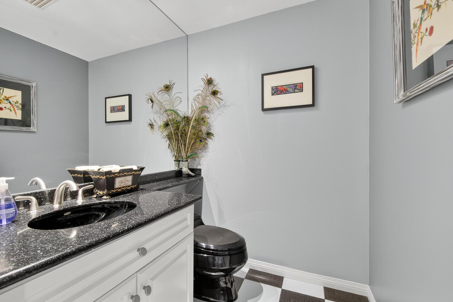 402 15050 Prospect Avenue, White Rock, British Columbia  V4B 2B4 - Photo 20 - R3115407