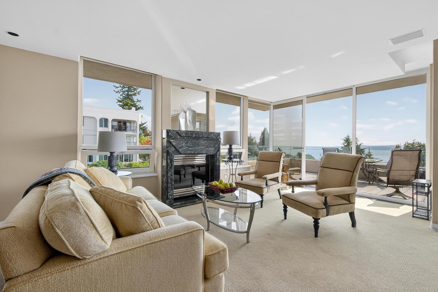 402 15050 Prospect Avenue, White Rock, British Columbia  V4B 2B4 - Photo 4 - R3115407