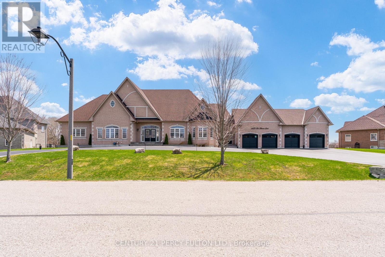 5121 Tom Thomson Court, Pickering, Ontario  L1Y 0A1 - Photo 2 - E13038522