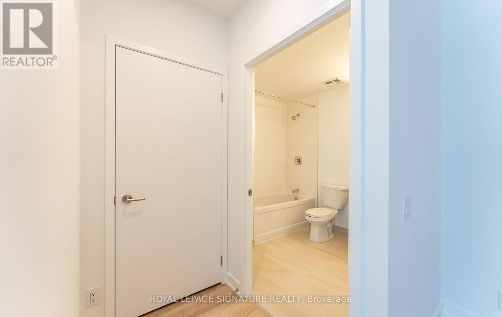 404 - 1660 Bloor Street W, Toronto, Ontario  M6P 1B1 - Photo 20 - W13034154