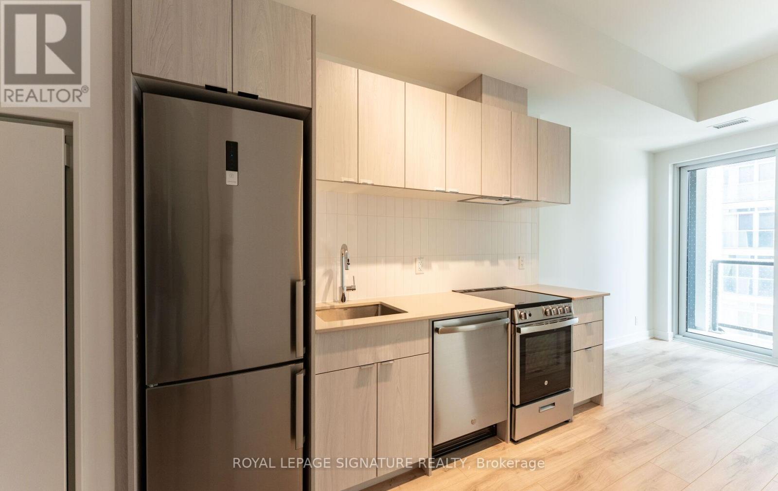 404 - 1660 Bloor Street W, Toronto, Ontario  M6P 1B1 - Photo 15 - W13034154