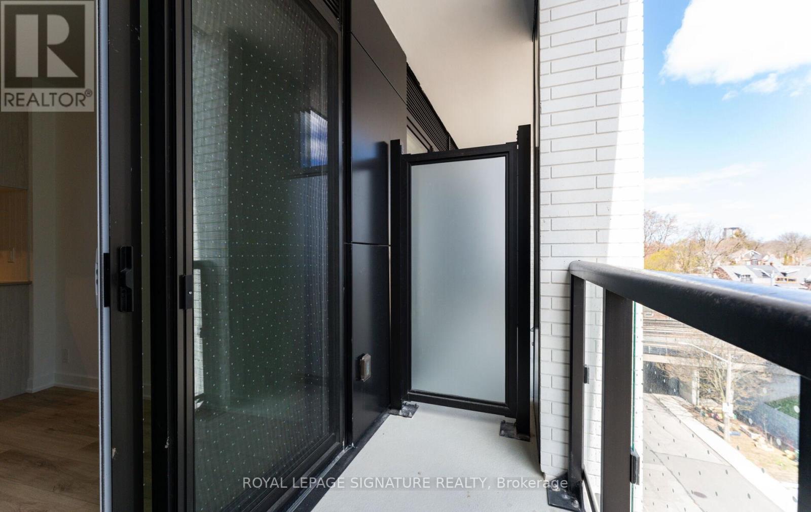 404 - 1660 Bloor Street W, Toronto, Ontario  M6P 1B1 - Photo 25 - W13034154