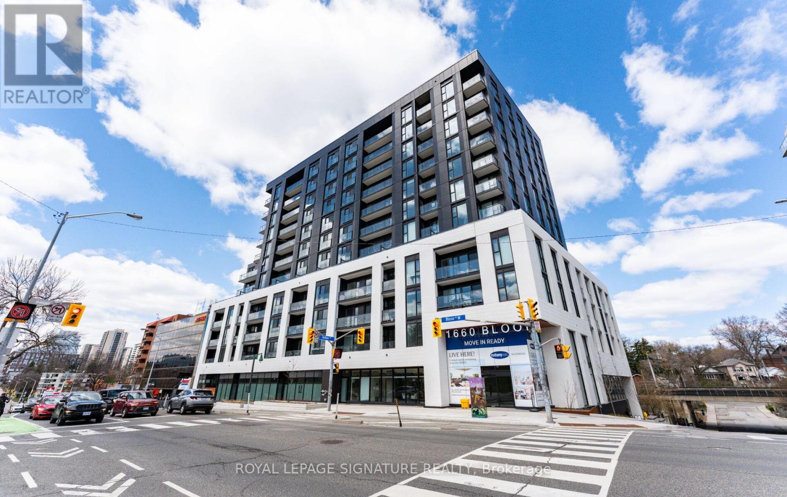 404 - 1660 Bloor Street W, Toronto, Ontario  M6P 1B1 - Photo 4 - W13034154