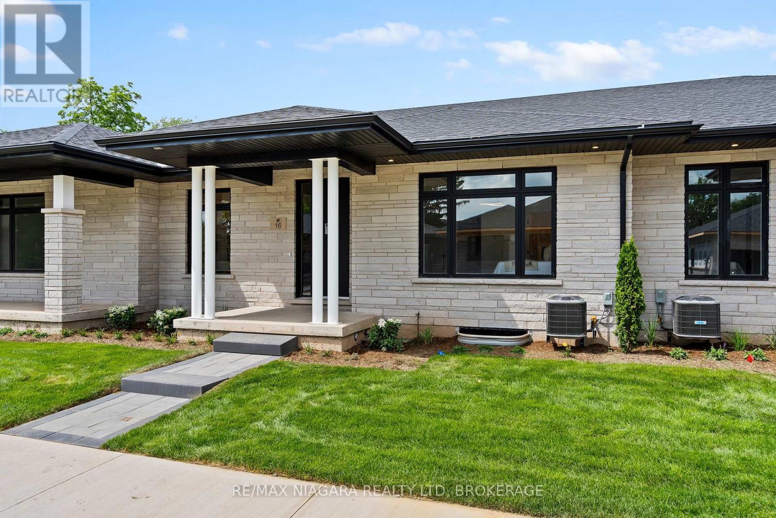 16 ACCURSI CRESCENT, Pelham, Ontario