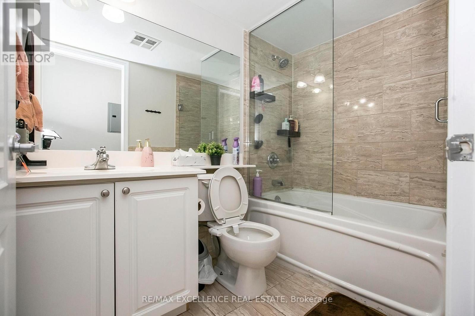 2102 - 33 Elm Drive, Mississauga, Ontario  L5B 4L2 - Photo 30 - W13038512