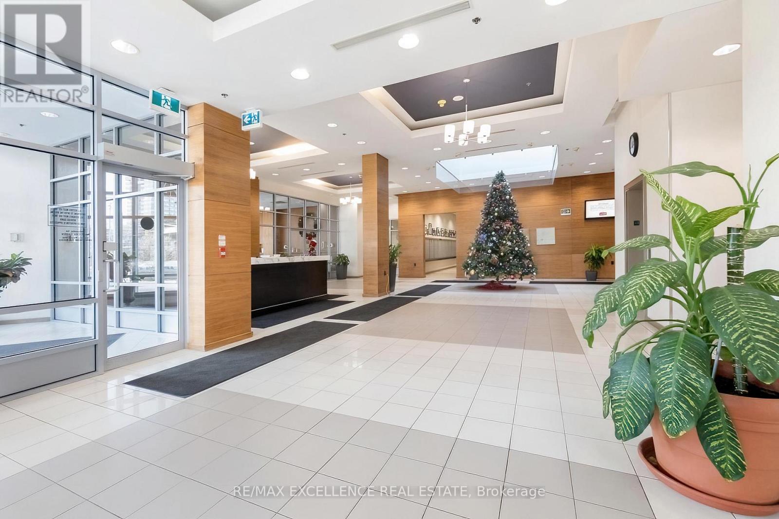 2102 - 33 Elm Drive, Mississauga, Ontario  L5B 4L2 - Photo 8 - W13038512