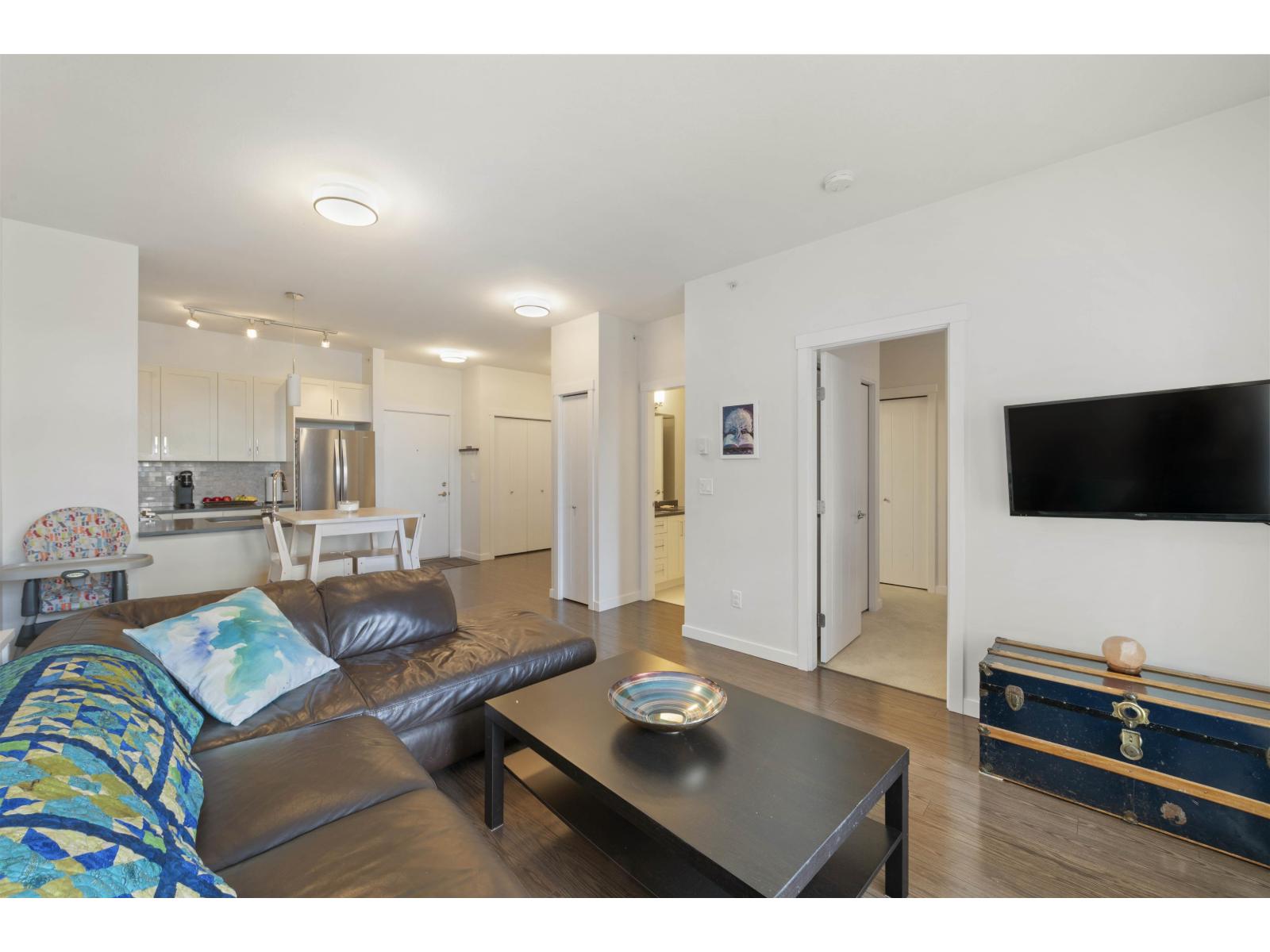 510 2855 156 Street, Surrey, British Columbia  V3Z 3Y3 - Photo 5 - R3115360