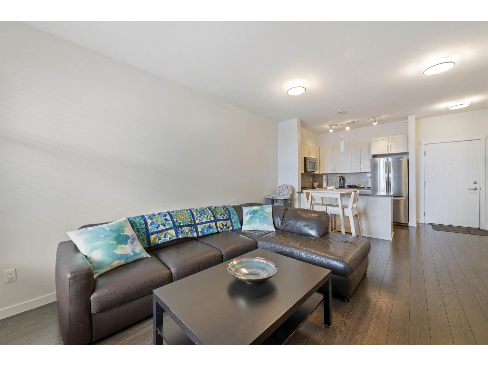 510 2855 156 Street, Surrey, British Columbia  V3Z 3Y3 - Photo 4 - R3115360