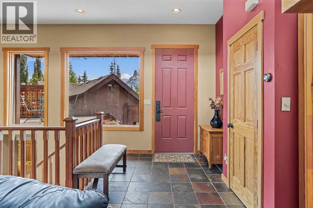 214 Eagle Point, Canmore, Alberta  T1W 3E6 - Photo 9 - A2288512