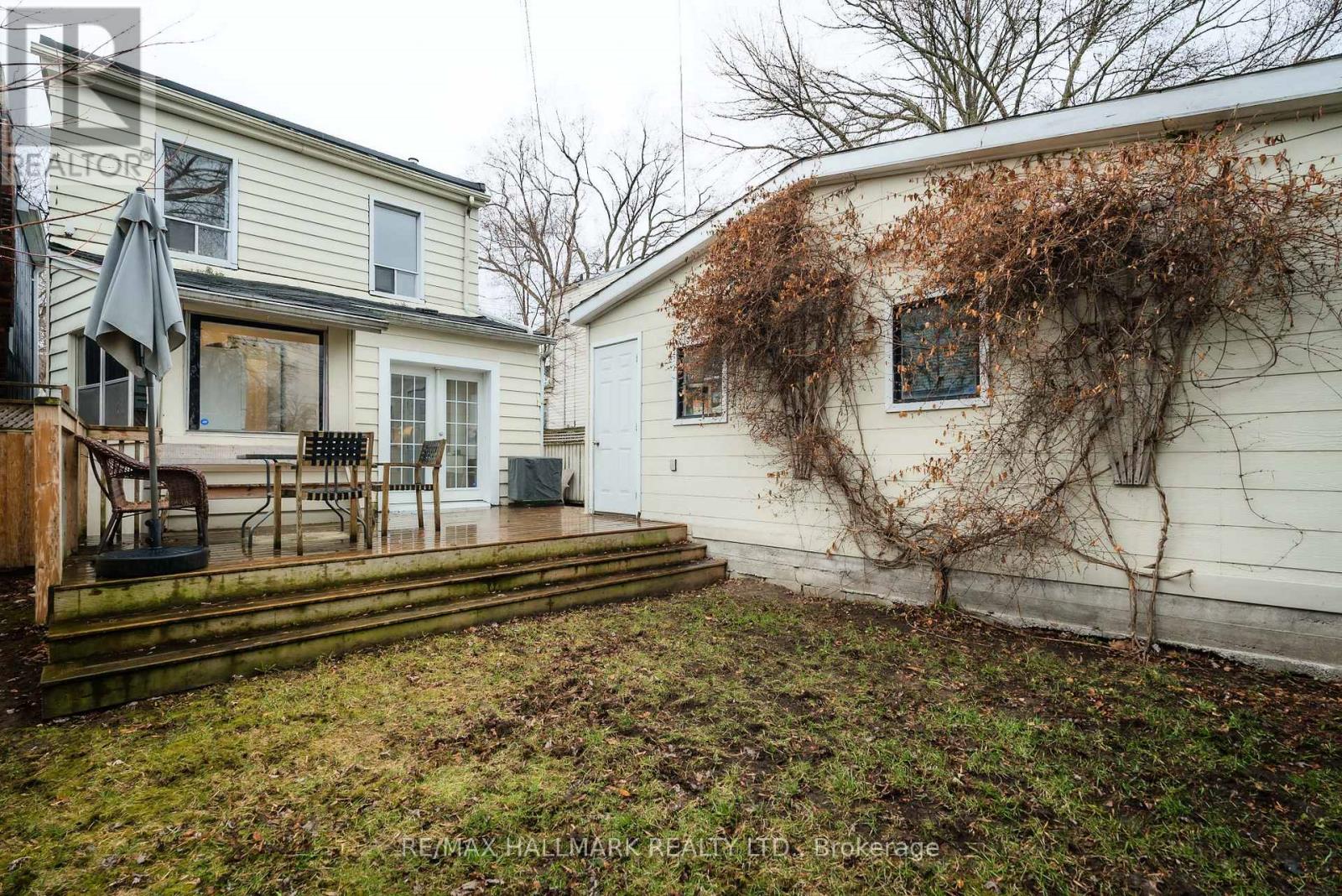 129 Woodfield Road, Toronto, Ontario  M4L 2W5 - Photo 36 - E12991178