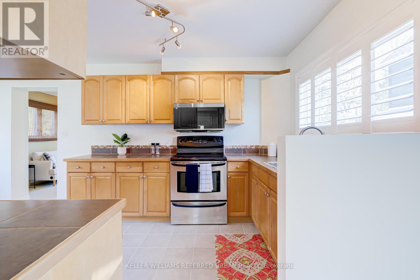 569 Masson Street, Oshawa, Ontario  L1G 5A2 - Photo 11 - E13038428