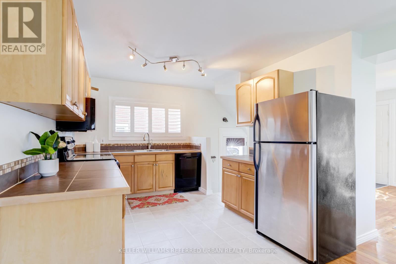 569 Masson Street, Oshawa, Ontario  L1G 5A2 - Photo 13 - E13038428