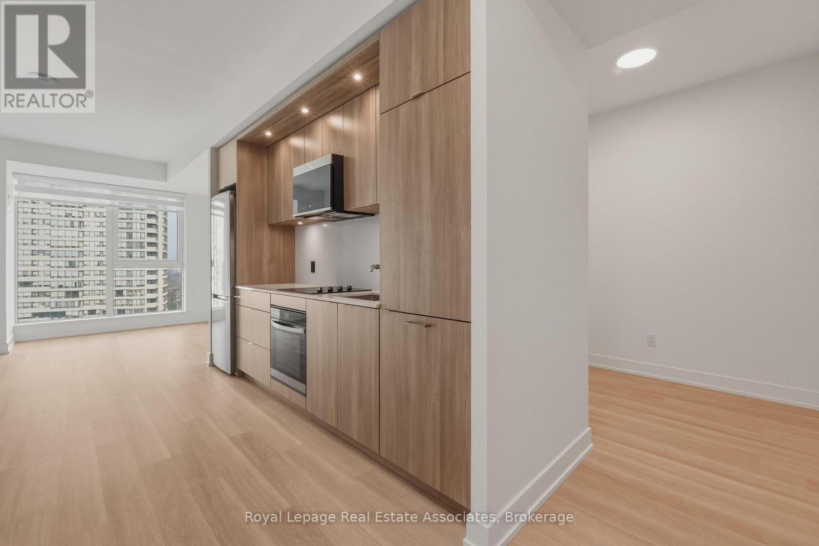 1402 - 25 Cordova Avenue, Toronto, Ontario  M9A 0E5 - Photo 4 - W12953696