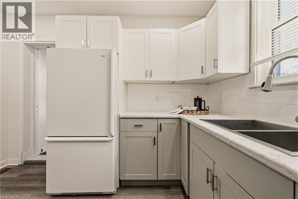 148 Huxley Avenue S, Hamilton, Ontario  L8K 2R1 - Photo 16 - 40823446