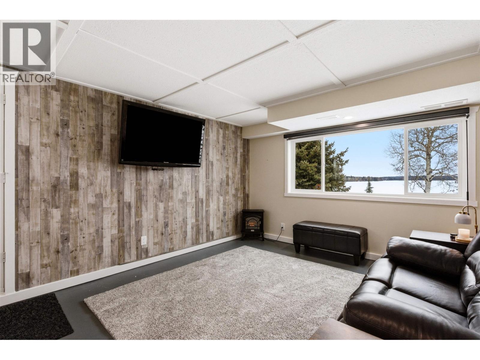 2448 Clara Road, 150 Mile House, British Columbia  V0K 2G0 - Photo 27 - R3097640