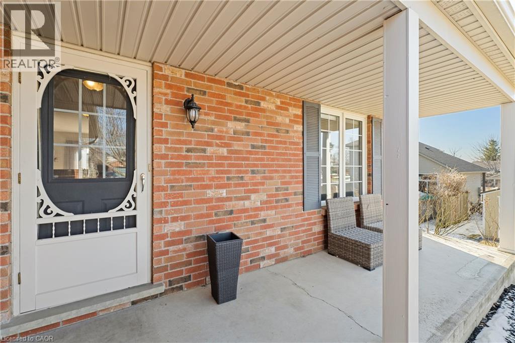 77 Morgan Drive, Caledonia, Ontario  N3W 2L6 - Photo 3 - 40809099