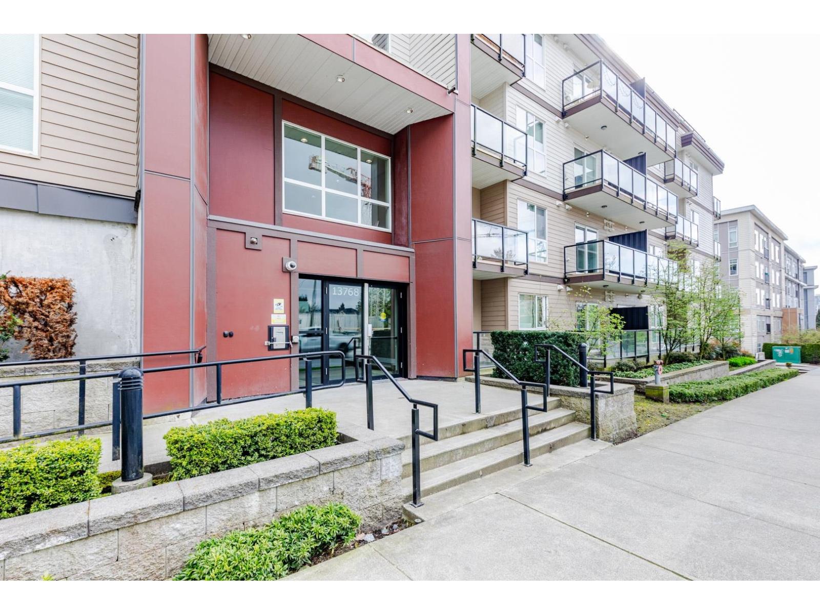 323 13768 108 Avenue, Surrey, British Columbia  V3T 0L9 - Photo 4 - R3114892