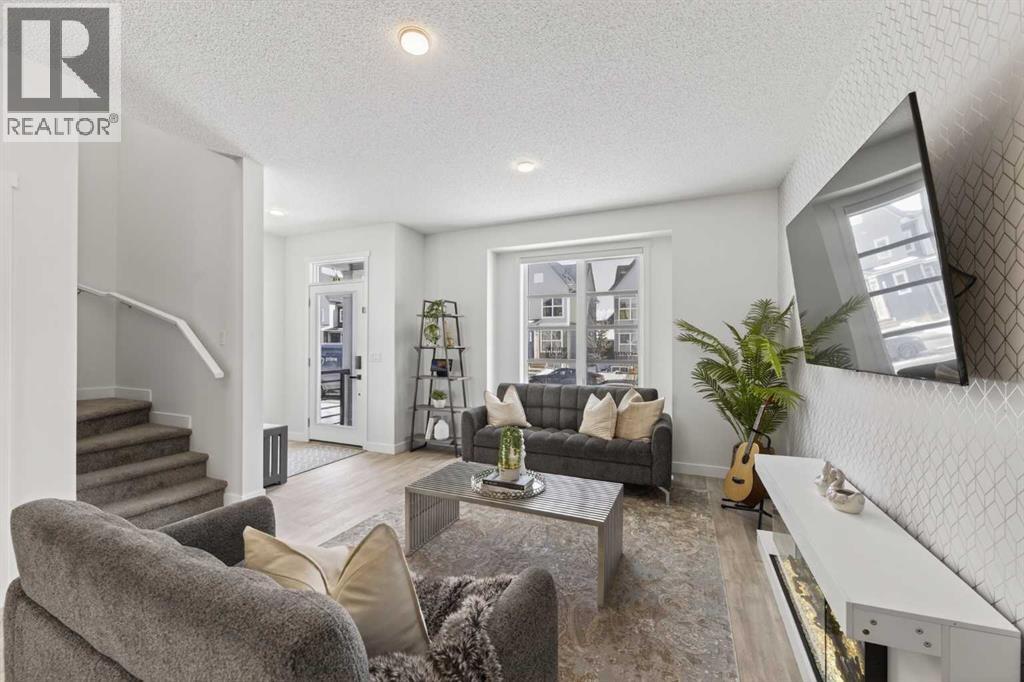 29 Carringvue Way Nw, Calgary, Alberta  T3P 1K9 - Photo 7 - A2298221