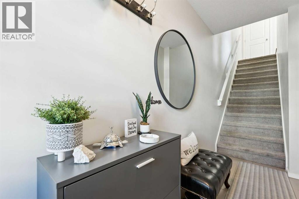 46 Kinlea Common Nw, Calgary, Alberta  T3R 0S2 - Photo 4 - A2304538