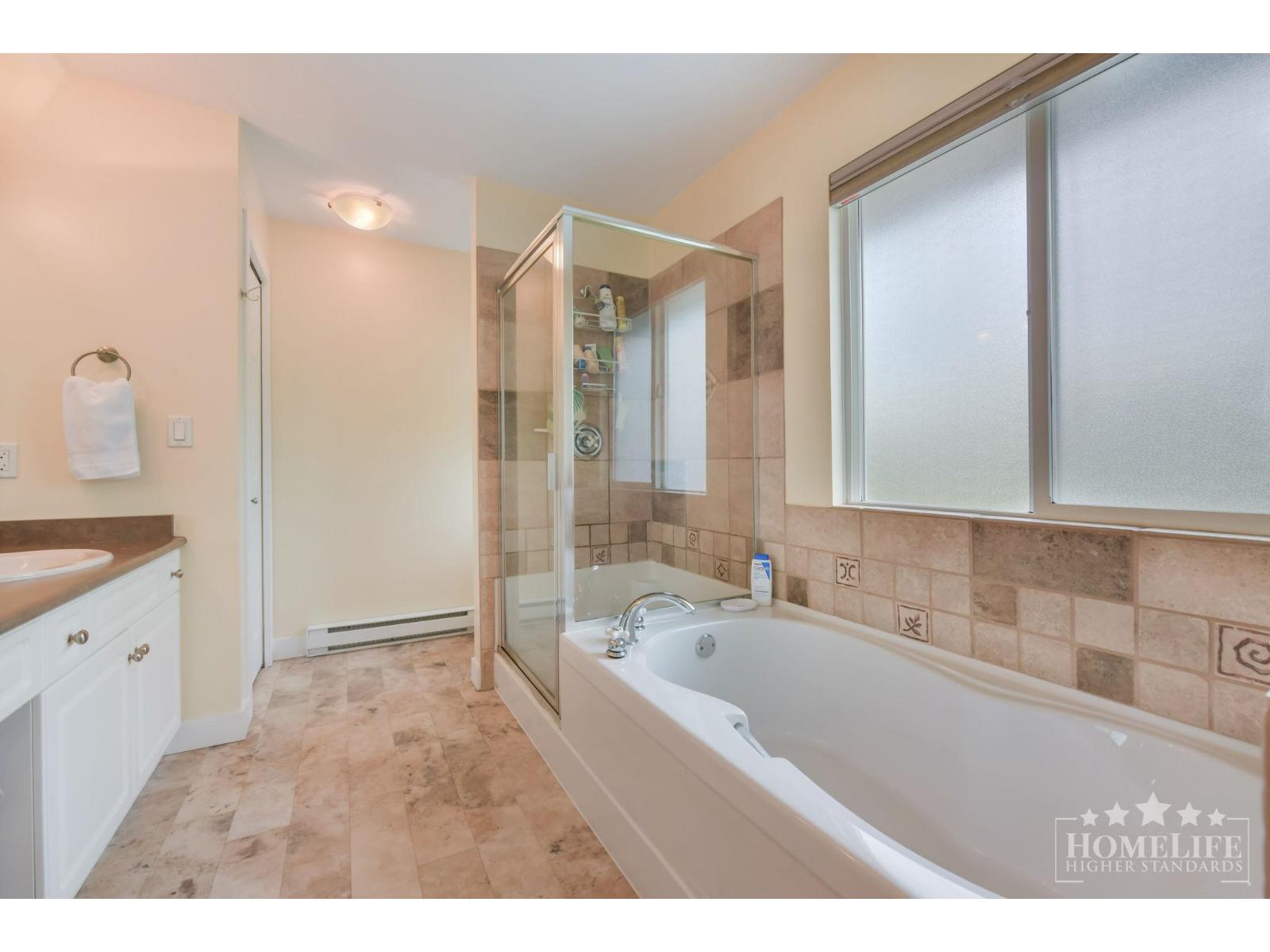 House 3466 Rosemary Heights Crescent, Surrey, British Columbia  V3Z 0M4 - Photo 27 - R3115424