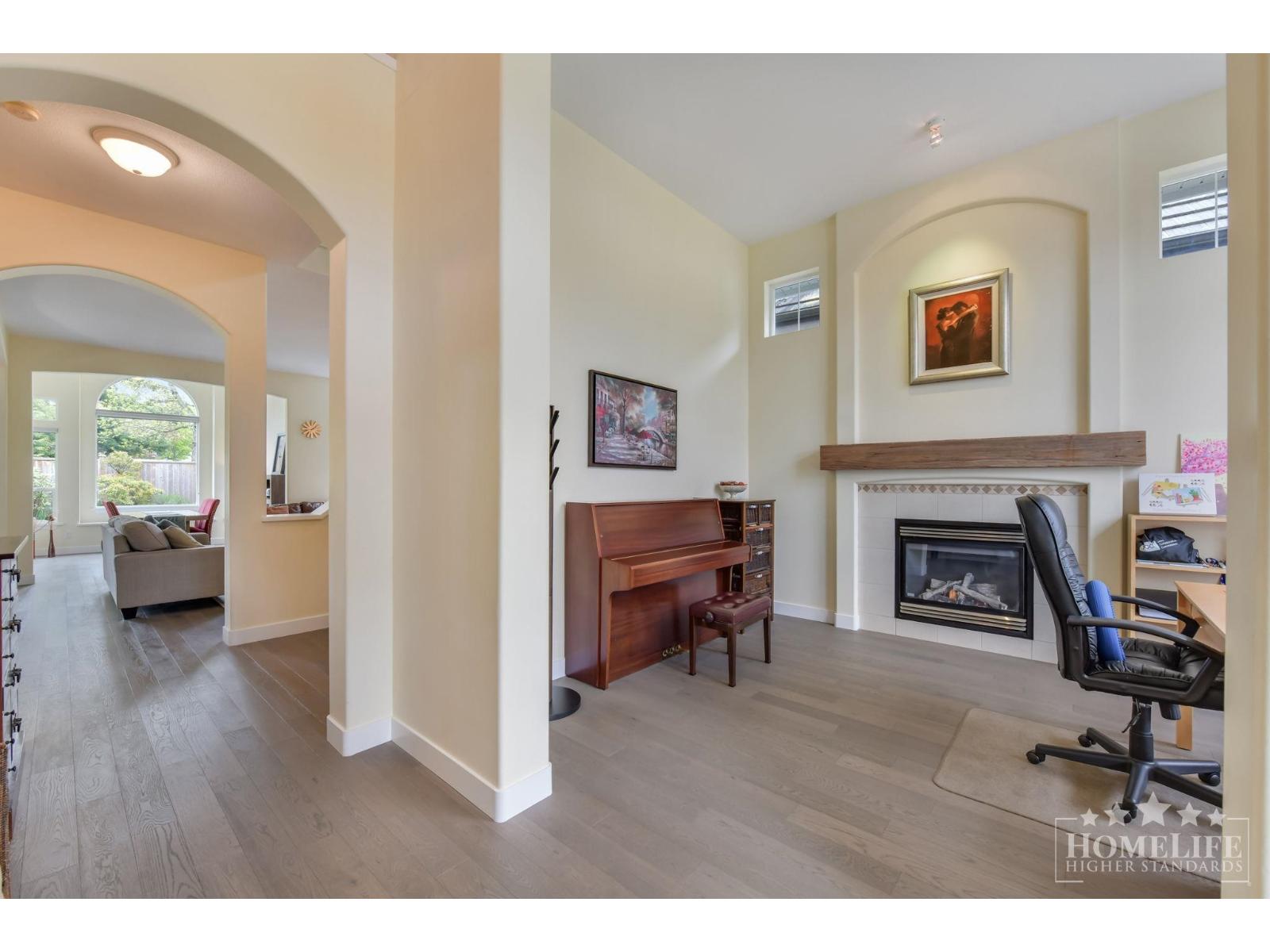 House 3466 Rosemary Heights Crescent, Surrey, British Columbia  V3Z 0M4 - Photo 4 - R3115424