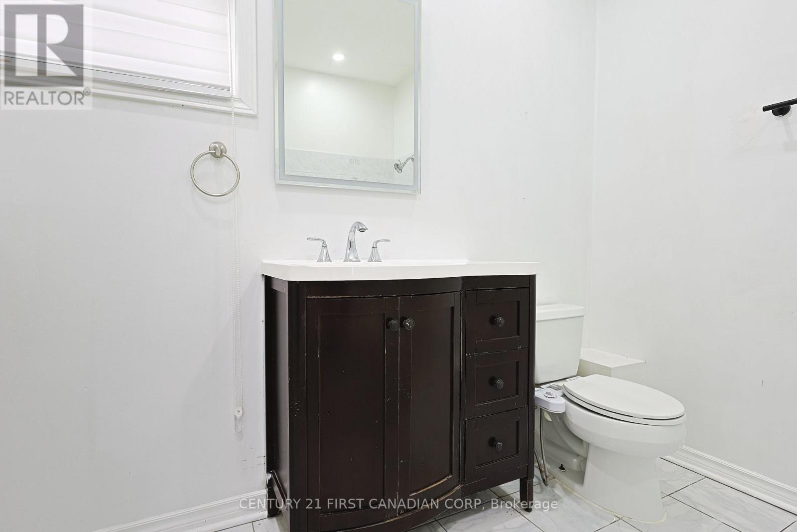 201 Emerson Avenue, London South, Ontario  N5Z 3L5 - Photo 13 - X13038528