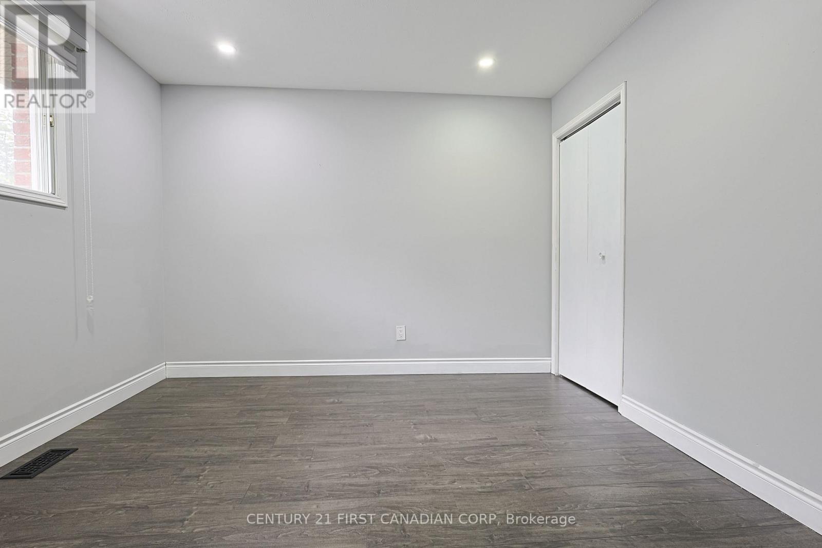 201 Emerson Avenue, London South, Ontario  N5Z 3L5 - Photo 17 - X13038528