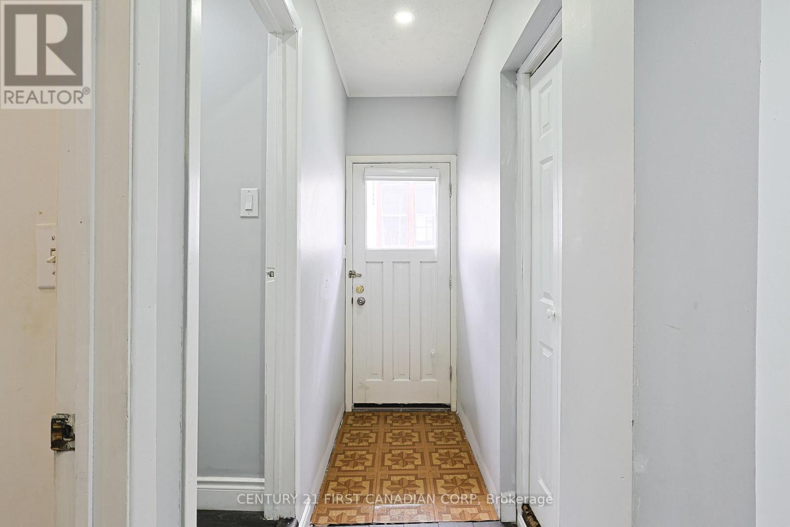 201 Emerson Avenue, London South, Ontario  N5Z 3L5 - Photo 24 - X13038528