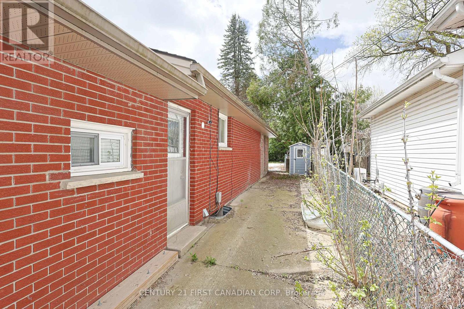 201 Emerson Avenue, London South, Ontario  N5Z 3L5 - Photo 37 - X13038528