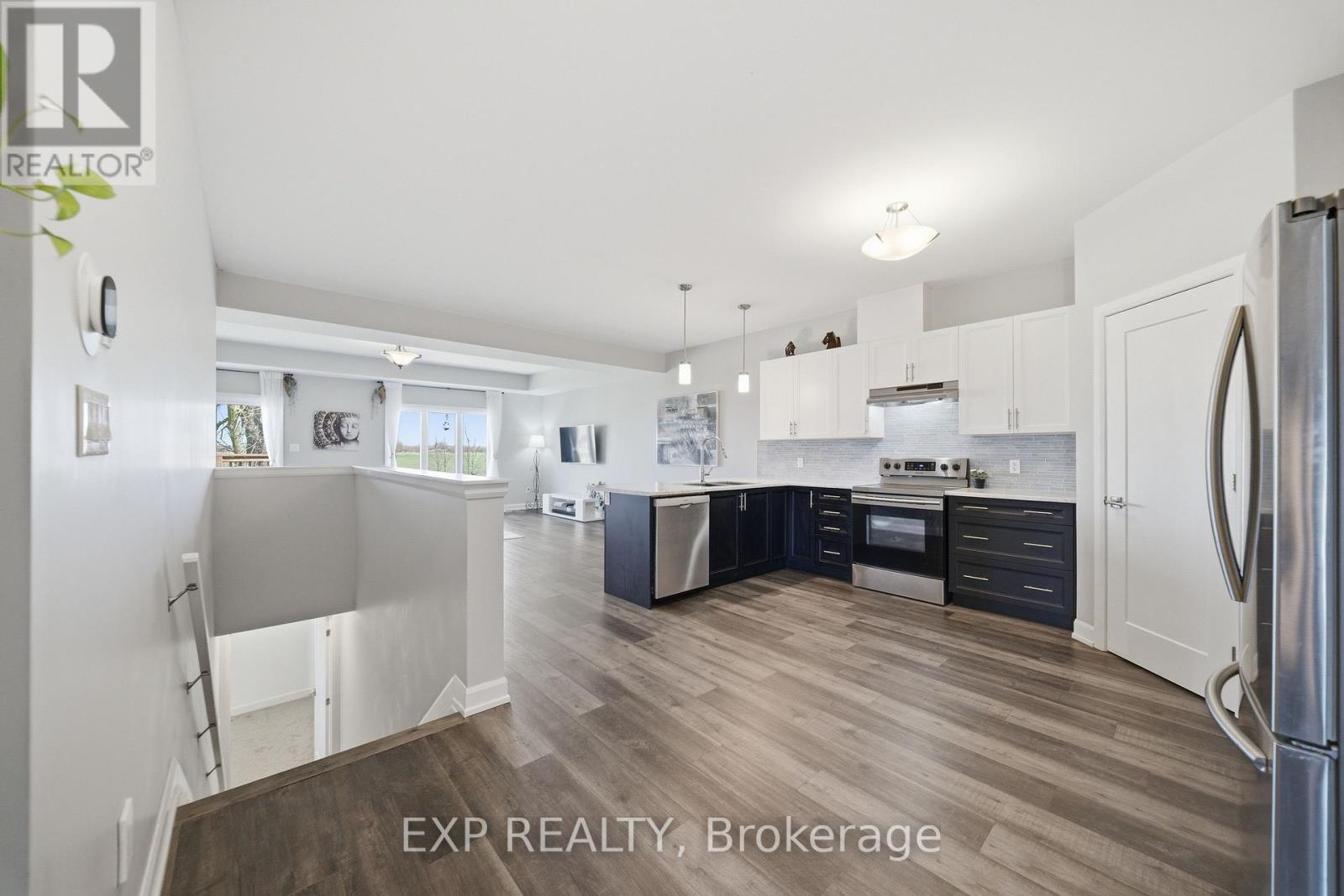 451 Lancaster Lane, North Dundas, Ontario  K0C 2K0 - Photo 4 - X13038530