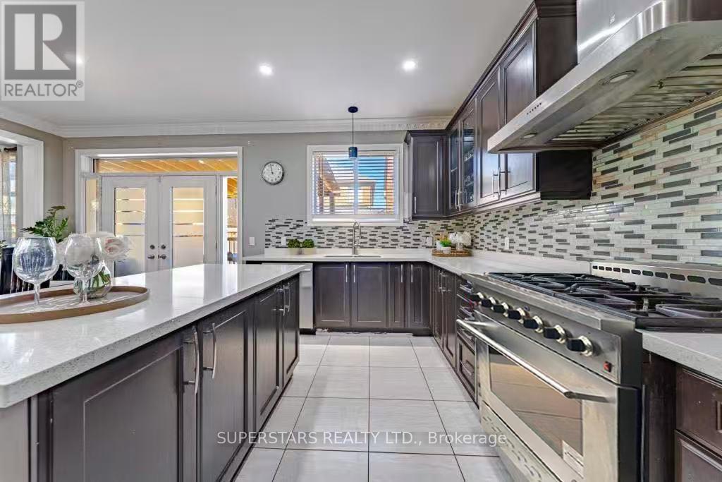 2410 Bridle Road, Oshawa, Ontario  L1L 0E1 - Photo 10 - E13037218