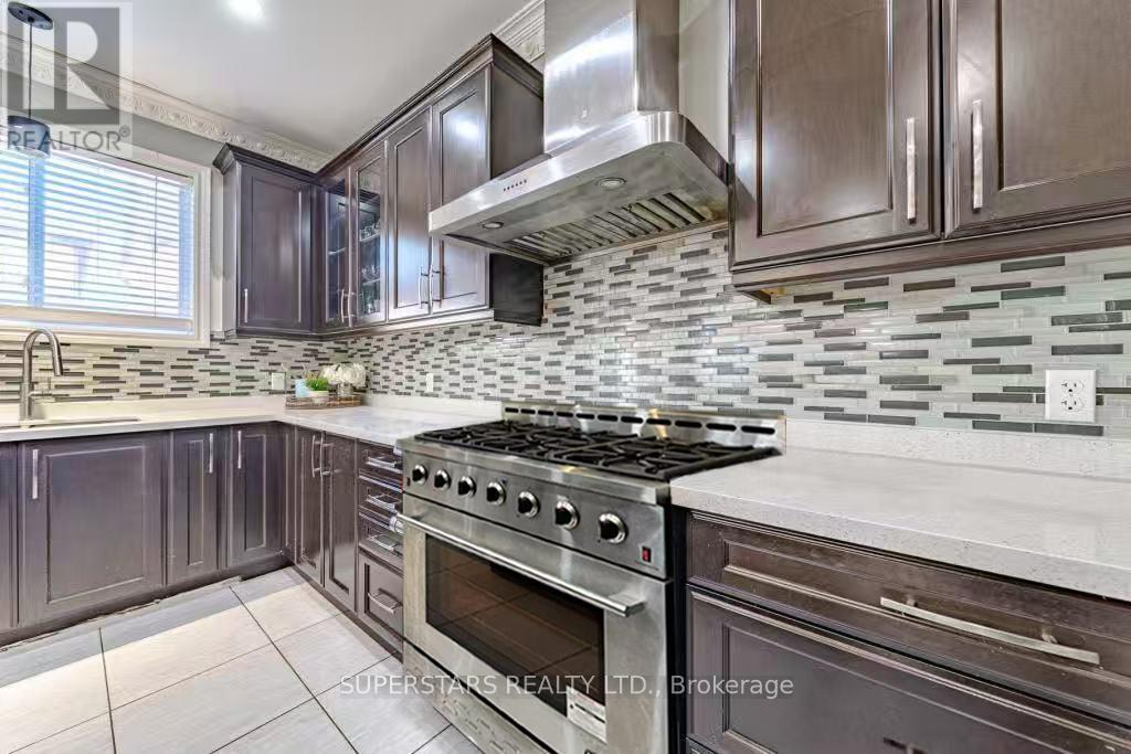 2410 Bridle Road, Oshawa, Ontario  L1L 0E1 - Photo 11 - E13037218